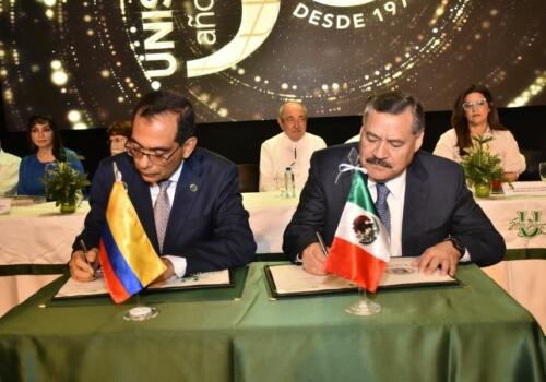 Cincuentenario Unisimón